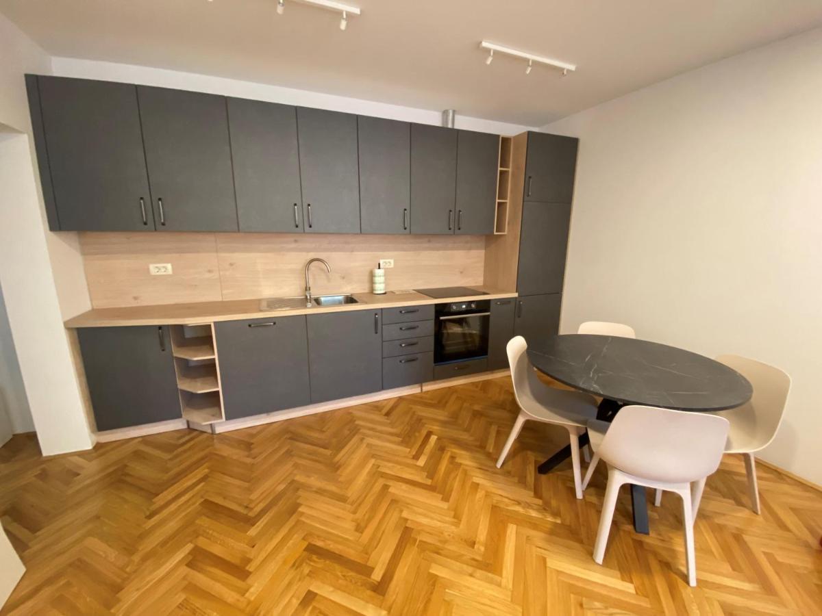 Apartments Tito & Robin Koper Ngoại thất bức ảnh