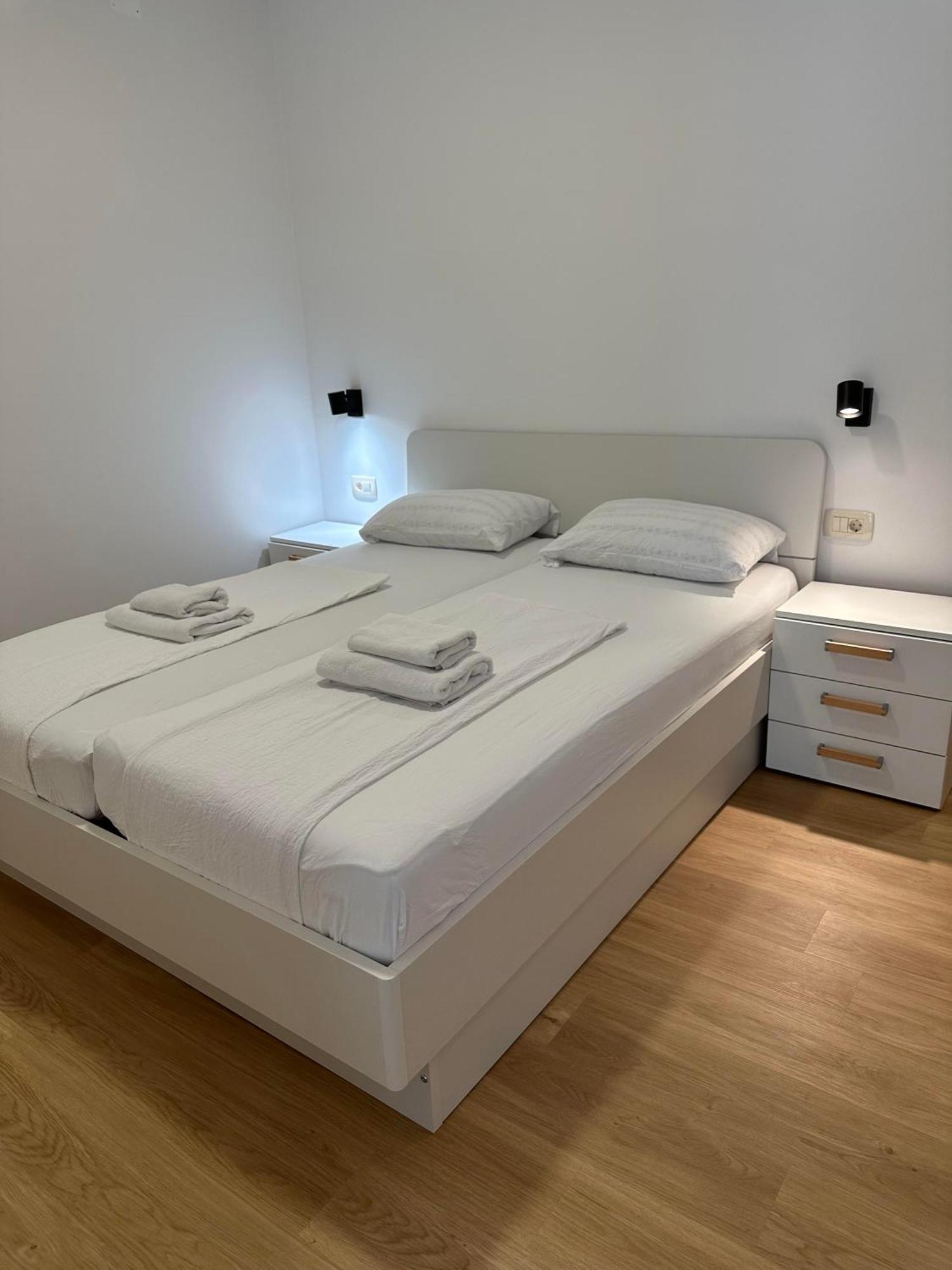 Apartments Tito & Robin Koper Ngoại thất bức ảnh